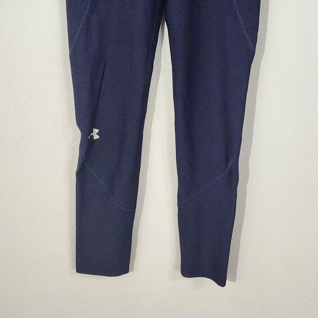 Under Armour Navy Compression Leggings NWT Size XS Navy Cropped Leggings