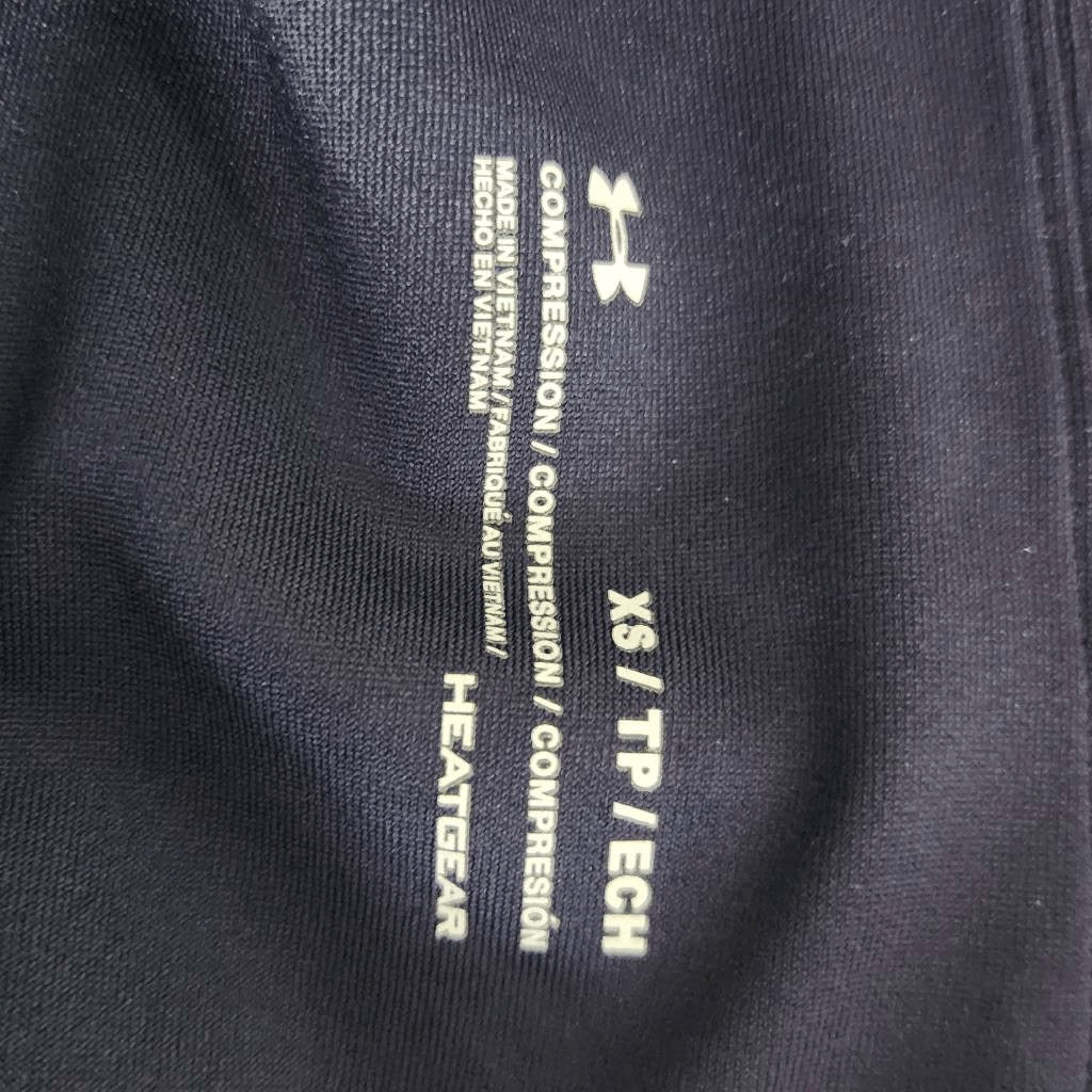 Under Armour Navy Compression Leggings NWT Size XS Navy Cropped Leggings