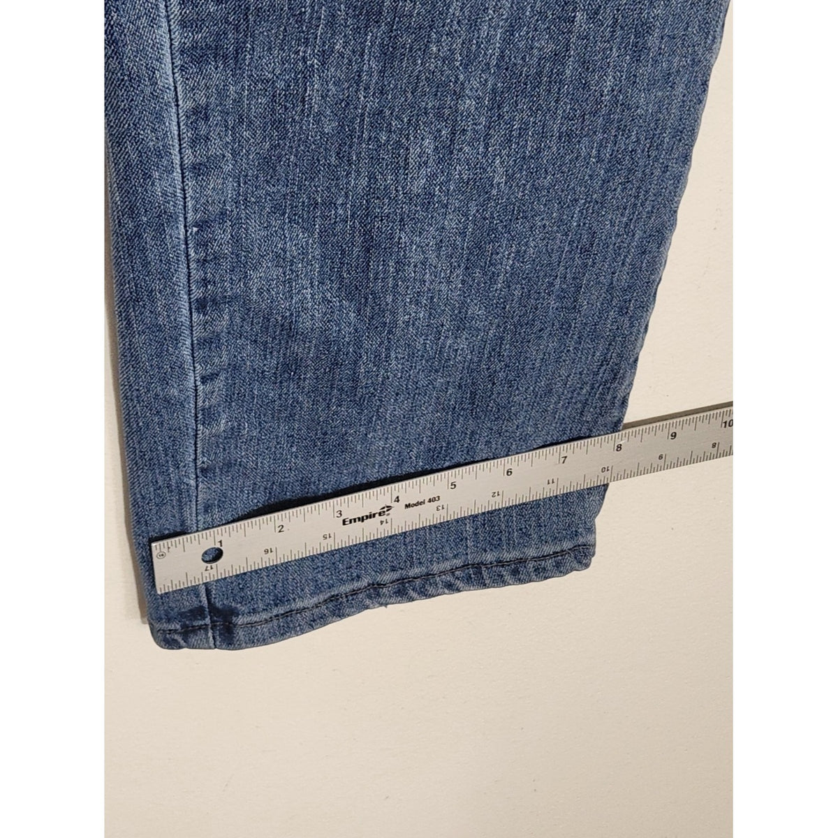 Lee Medium Wash Relaxed Straight Leg Jeans Size 10 Short