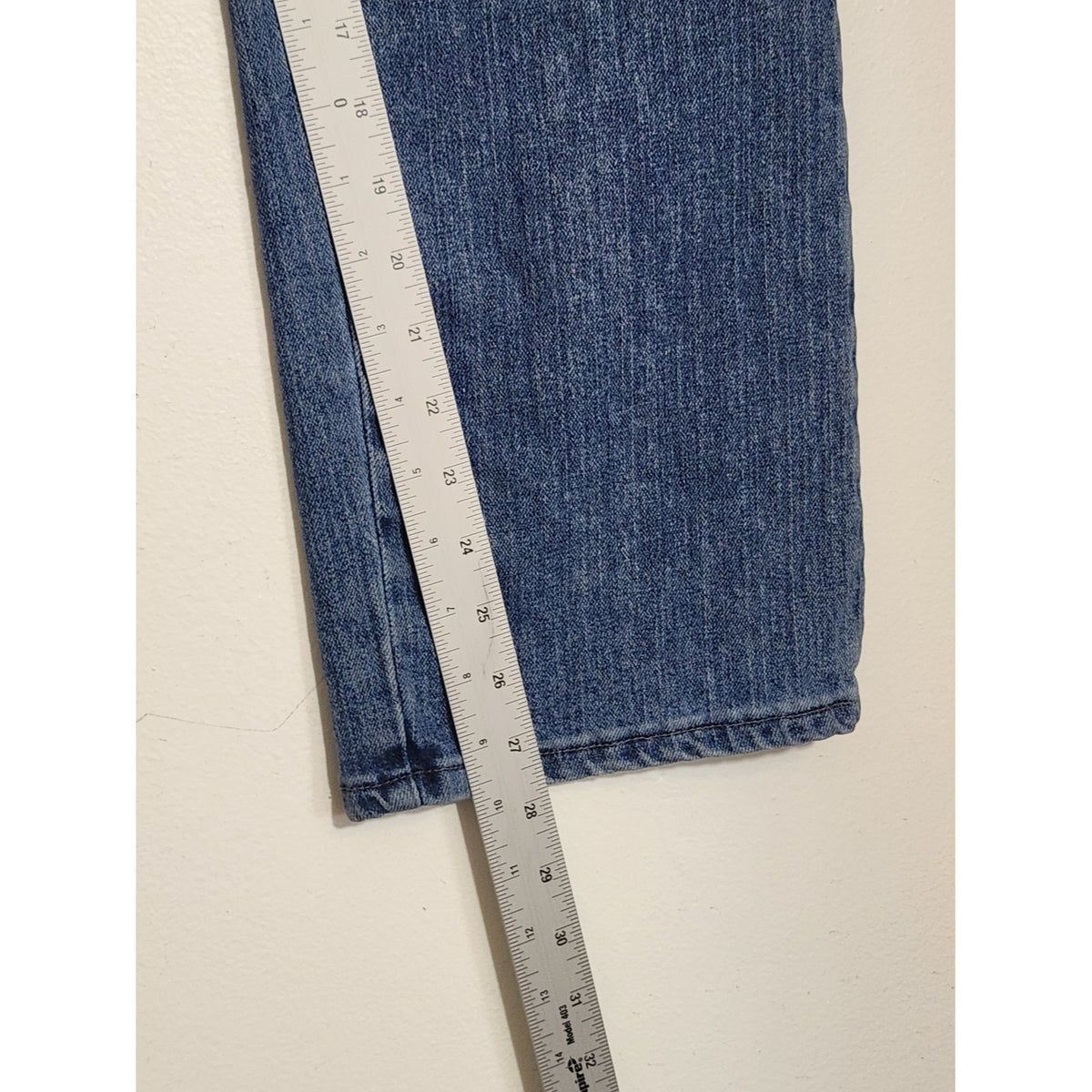 Lee Medium Wash Relaxed Straight Leg Jeans Size 10 Short