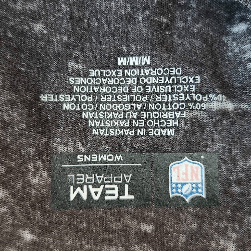 Cleveland Browns Gray T-Shirt Size Medium NFL Womens Cleveland Browns V-Neck Tee