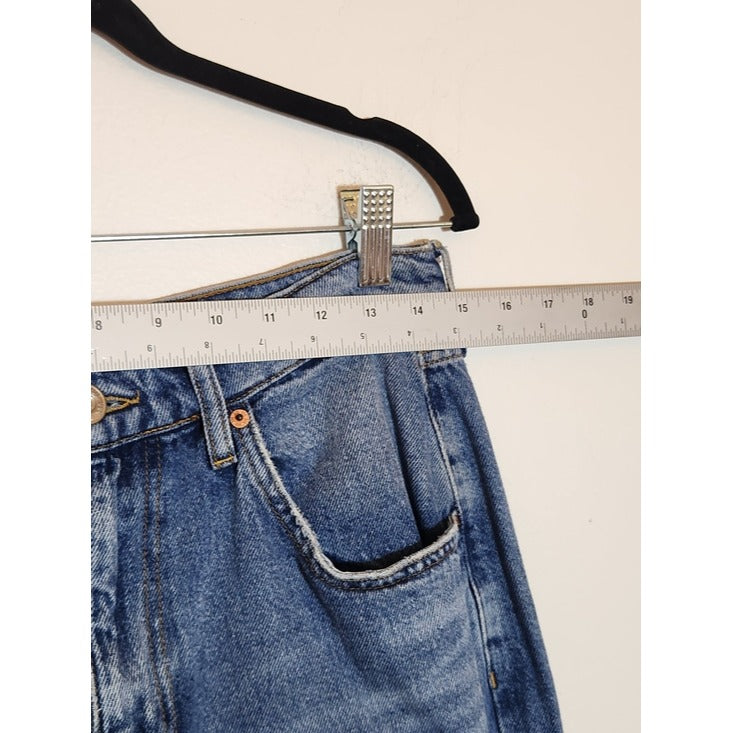 BDG Relaxed Boyfriend Fit Jeans Size 28