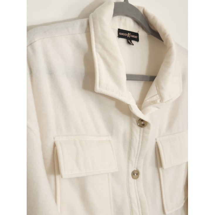 Almost Famous Cream Cropped Shacket Size XL