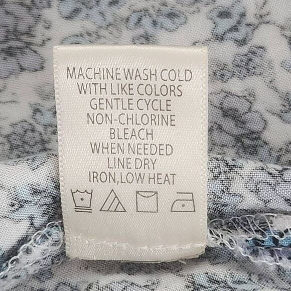 Max Studio Blue Floral Blouse Size Small Blue and White Floral Top