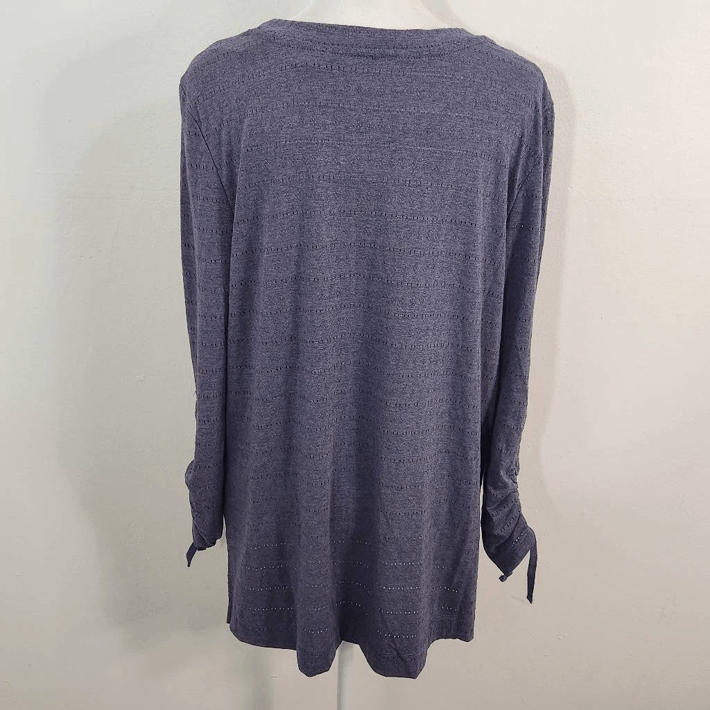 Life Style Navy T-Shirt NWT Size Small Long Sleeve Navy Tee