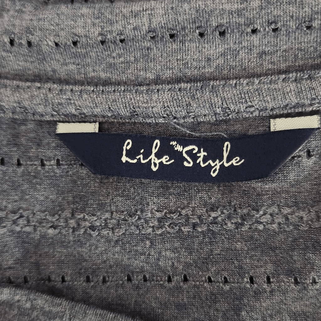Life Style Navy T-Shirt NWT Size Small Long Sleeve Navy Tee