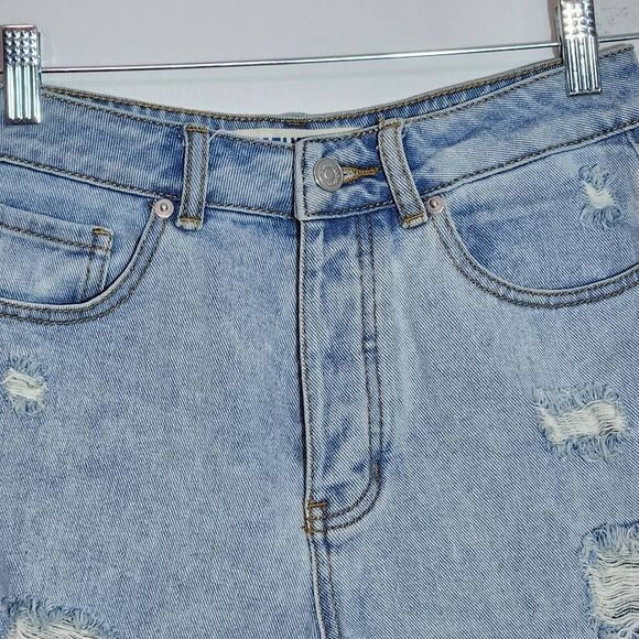 Melville Distressed Cuffed Button-Fly Jean Shorts Size 26