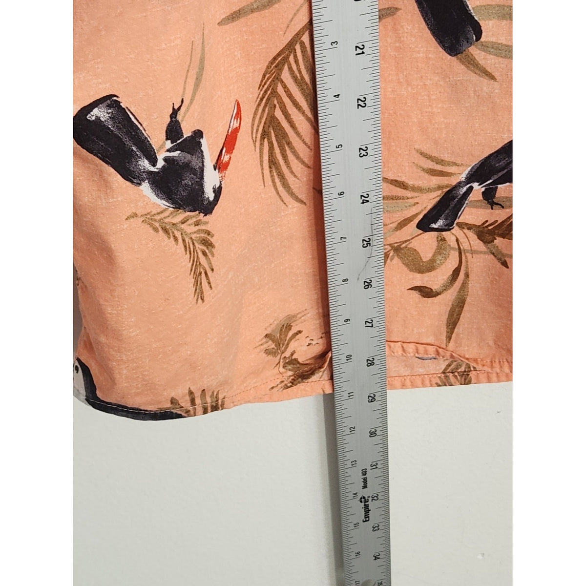 Old Navy Coral Toucan Print Short Sleeve Button Down Shirt Size Large
