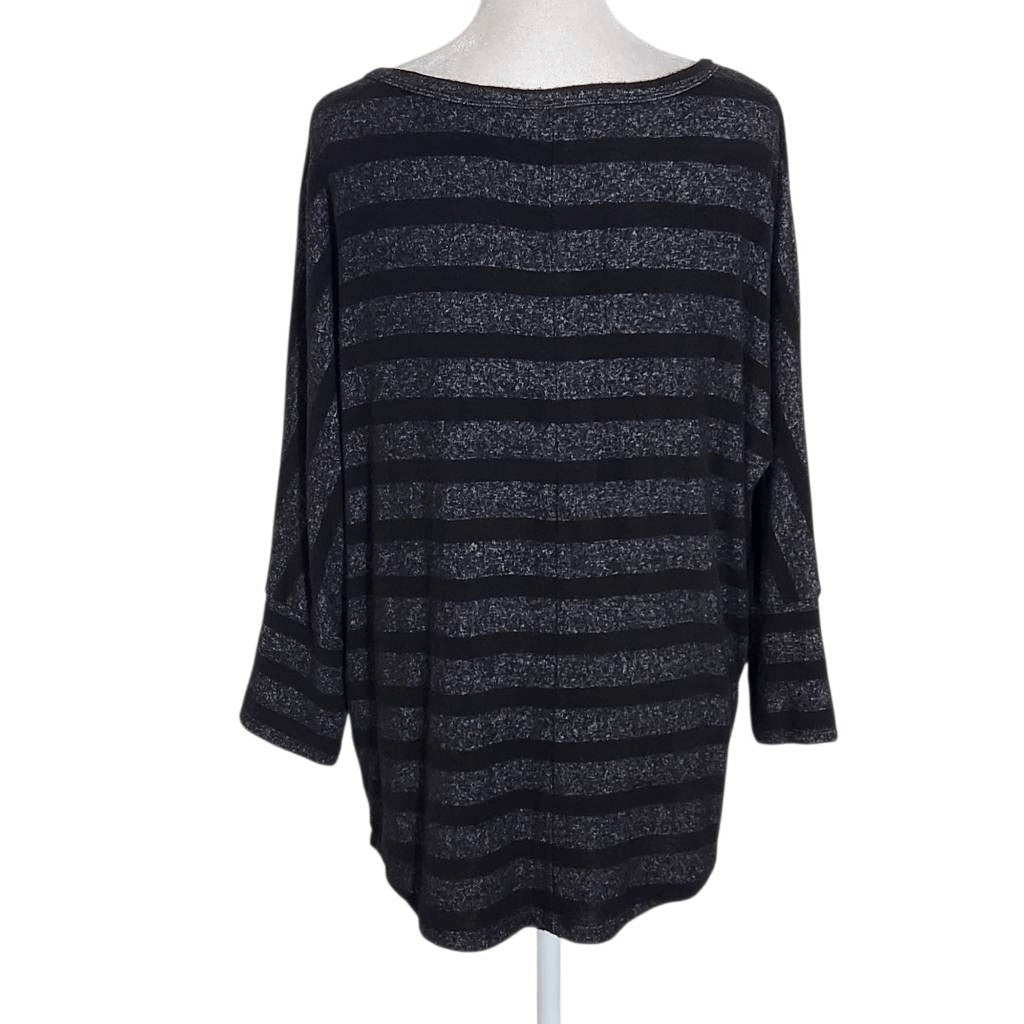 Market & Spruce Black and Gray Stripe Knit Top Size Medium Black Stripe Top
