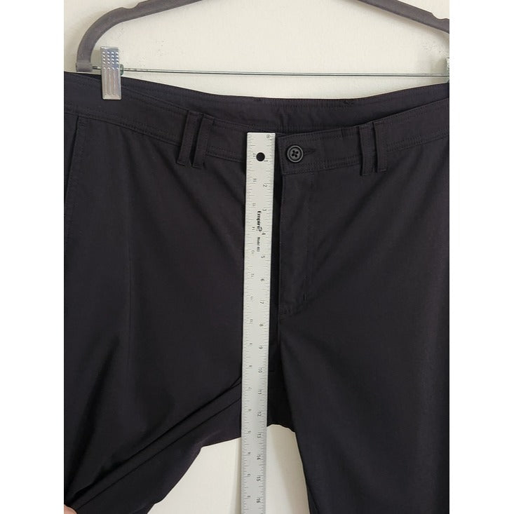 Roundtree and Yorke Performance Fabric Black Straight Leg Pants Size 36 x 32