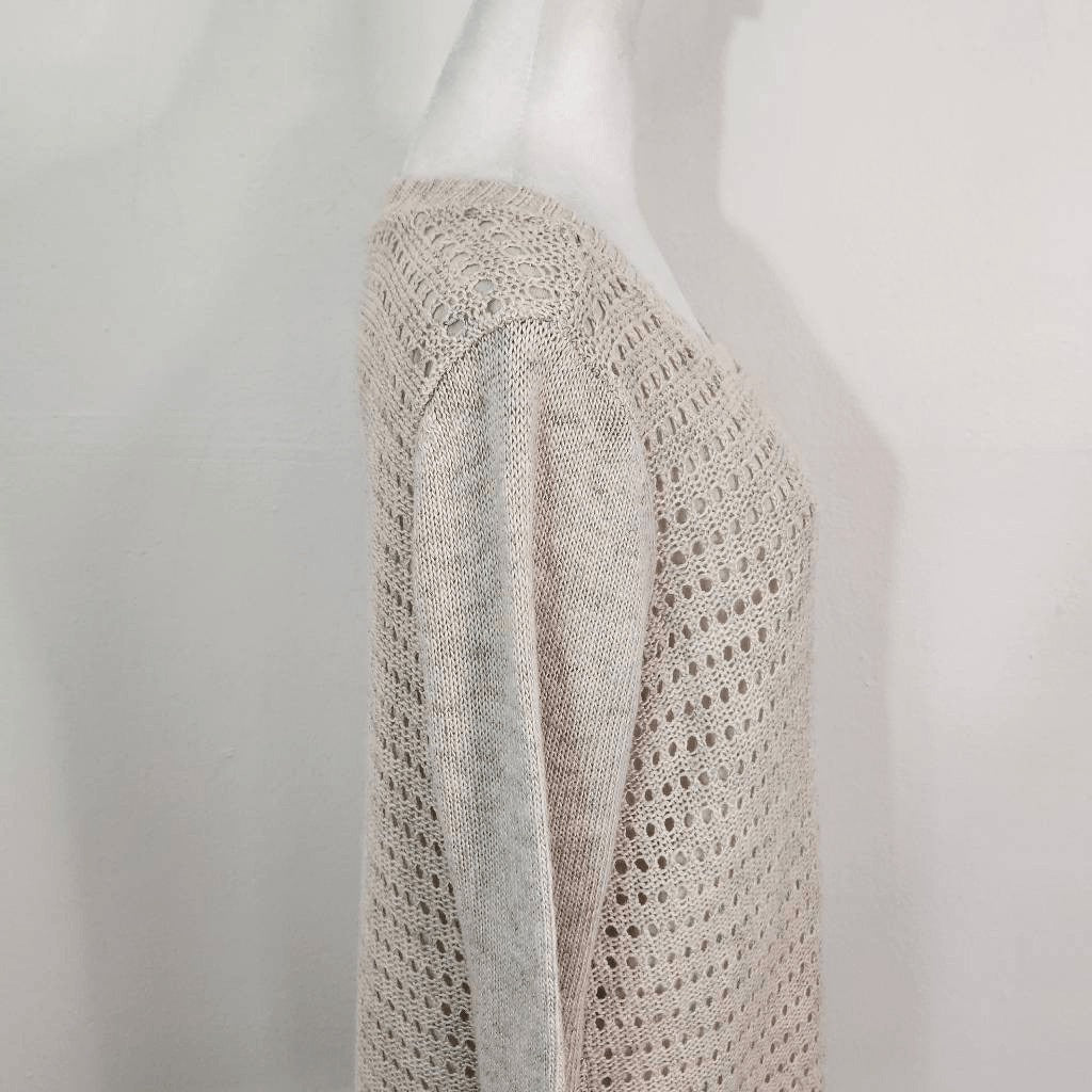 St. John's Bay Cream Sweater Size Medium Tan Oatmeal Sweater