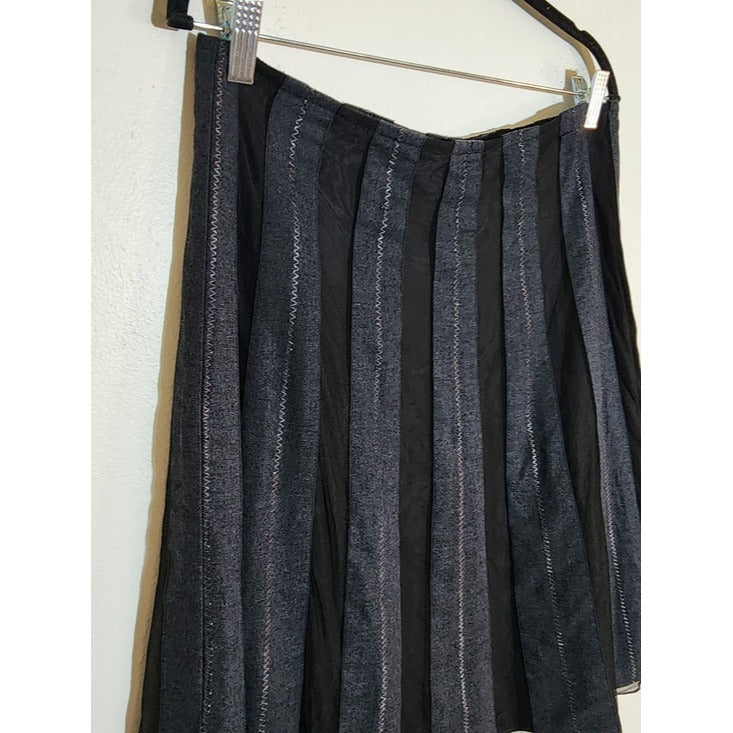 Old Navy Charcoal Gray A-Line Knee Length Skirt Size 6 Vintage