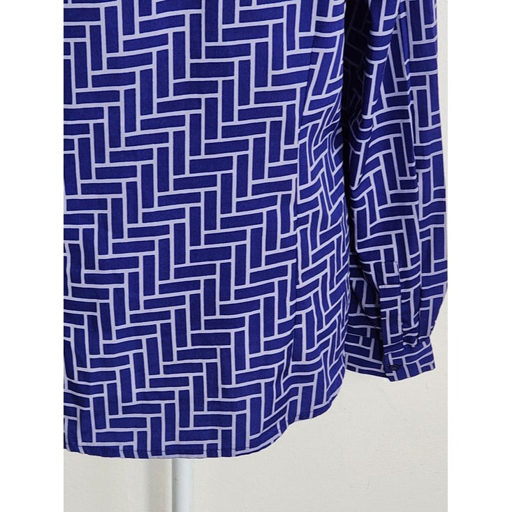 Banana Republic Blue and White Geometric Print Button-Up Top Size Medium Petite