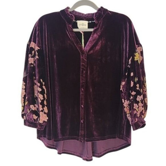 Umgee Plum Velvet Top with Burnout Statement Sleeves Size Medium NWT