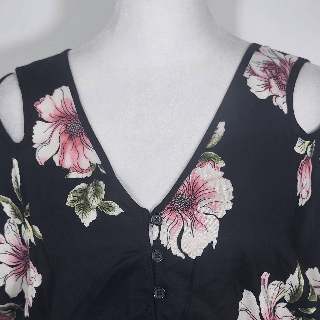 Band of Gypsies Black and Pink Floral Boho Crop Top Sz Small NWT Black Crop Top