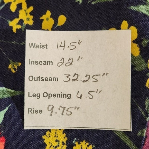 Susan Graver Navy Floral Cropped Pants Sz 8 Petite Navy Floral Pull-on Pants
