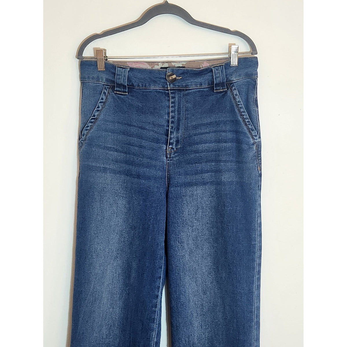 Dictionary Medium Wash High Waist Wide Leg Jeans Size 11/30