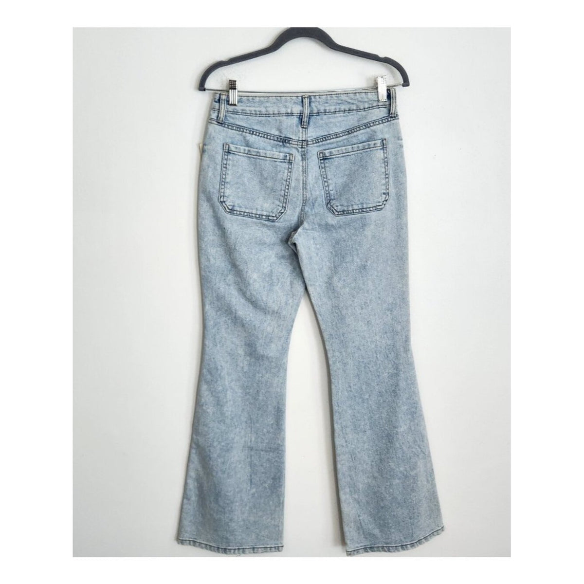 No Boundaries Light Wash Flare Leg Jeans NWT Size 4