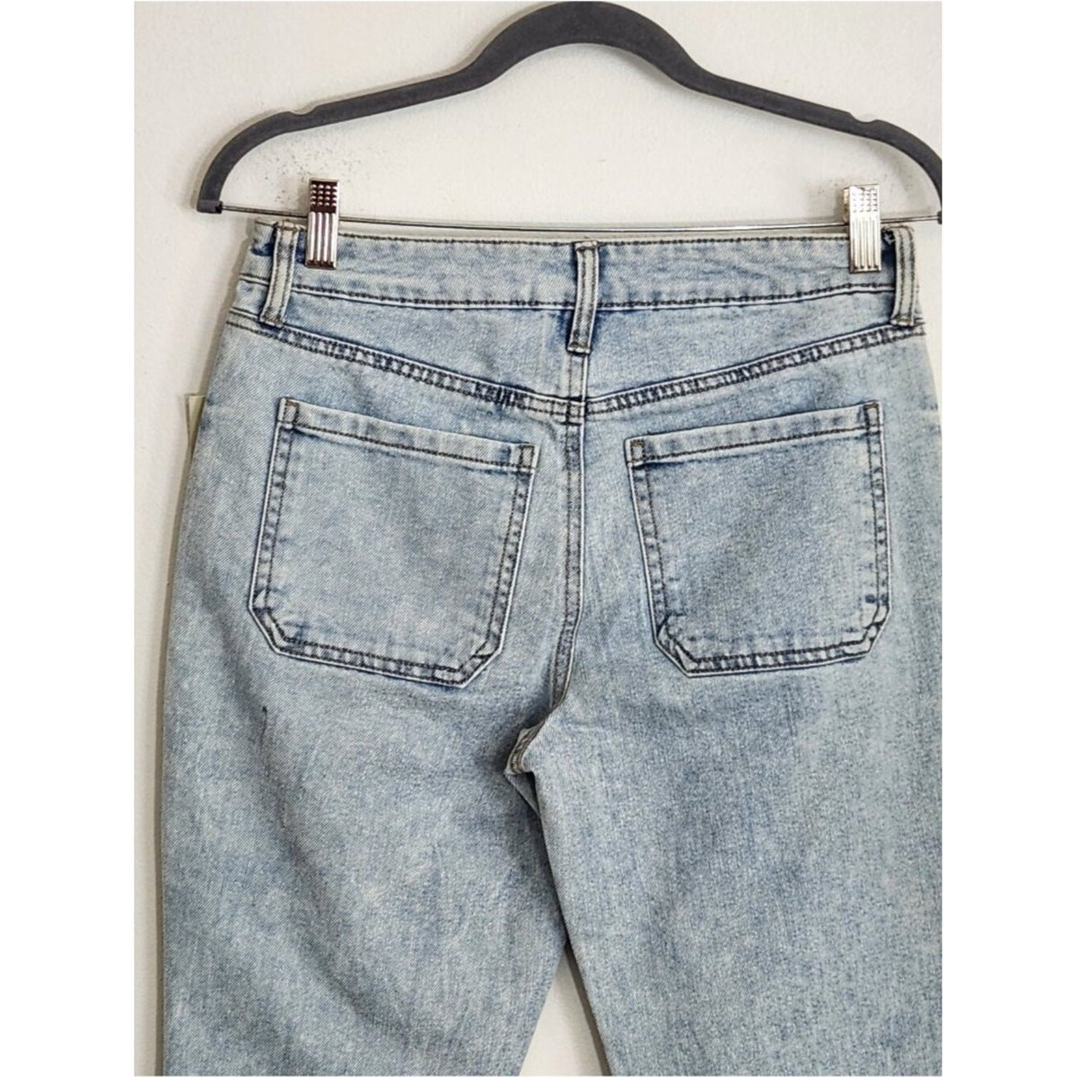 No Boundaries Light Wash Flare Leg Jeans NWT Size 4