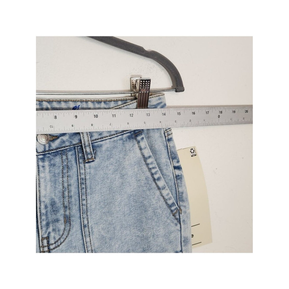 No Boundaries Light Wash Flare Leg Jeans NWT Size 4