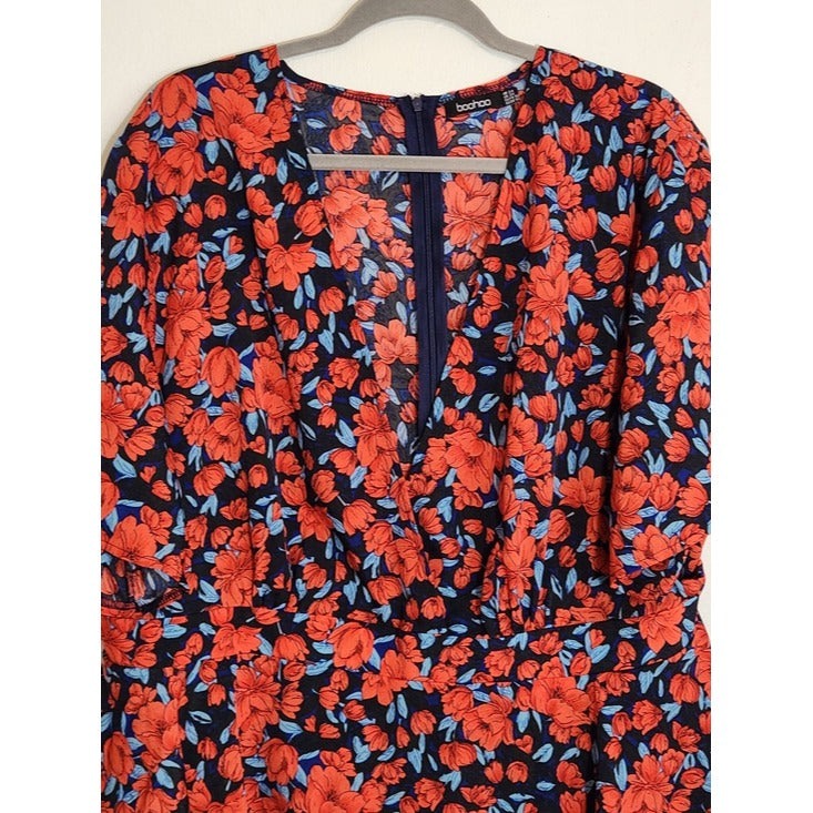 Boohoo Red and Blue Floral Print V-Neck Short Romper Size 20
