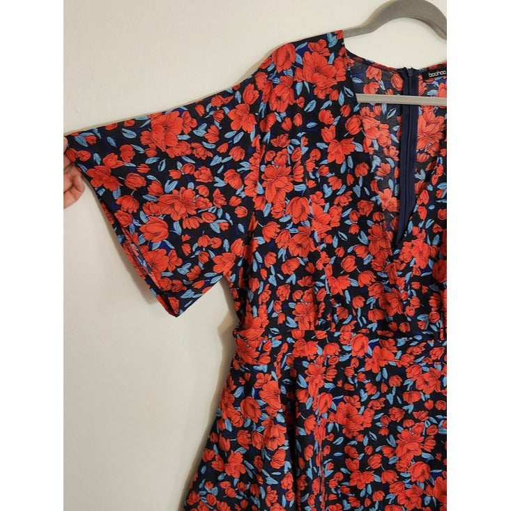 Boohoo Red and Blue Floral Print V-Neck Short Romper Size 20