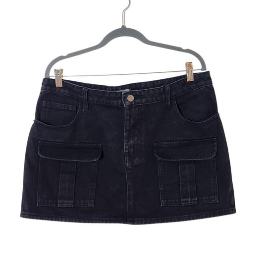 PrettyLittleThing Black Denim Cargo Mini Skirt Size 10, New