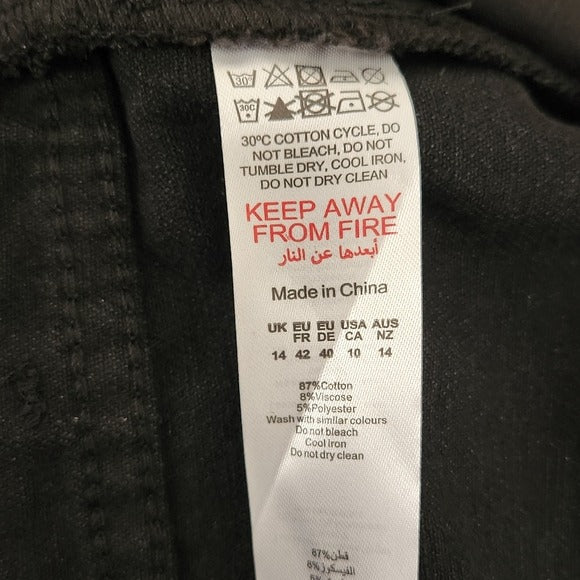 PrettyLittleThing Black Denim Cargo Mini Skirt Size 10, New