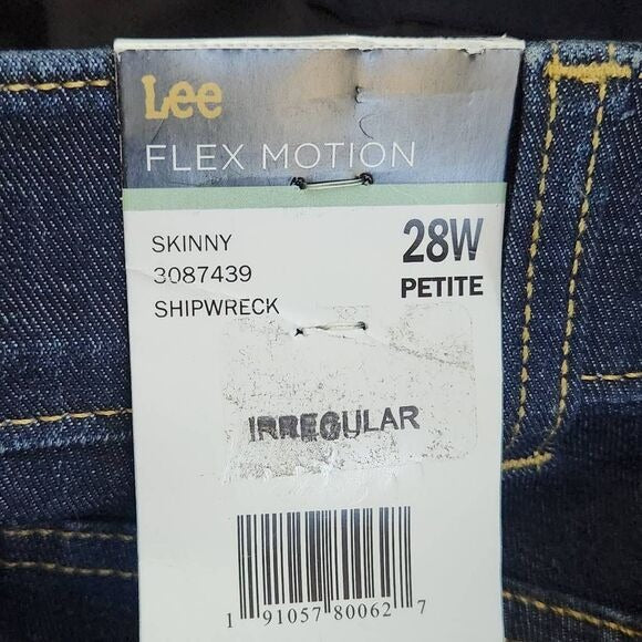 Lee Mid-Rise Dark Wash Capri Jeans Size 28W Petite, New