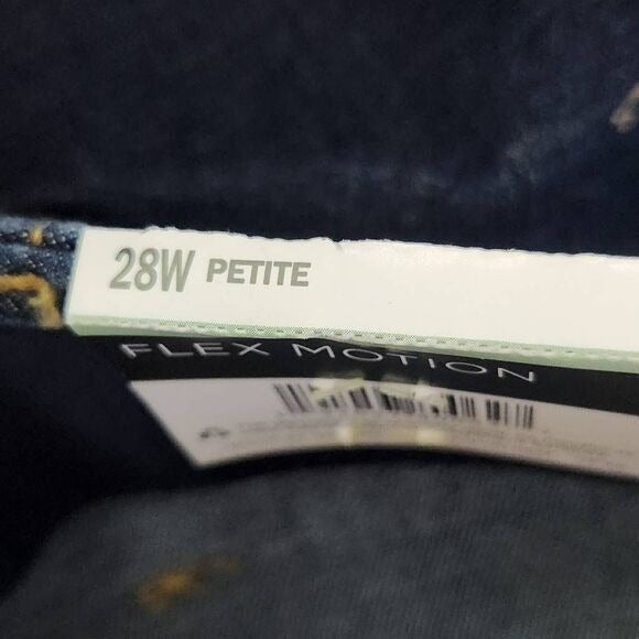 Lee Mid-Rise Dark Wash Capri Jeans Size 28W Petite, New