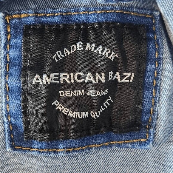 American Bazi Cropped Denim Jacket Size 1X Scrunched Sleeve Jean Jacket New