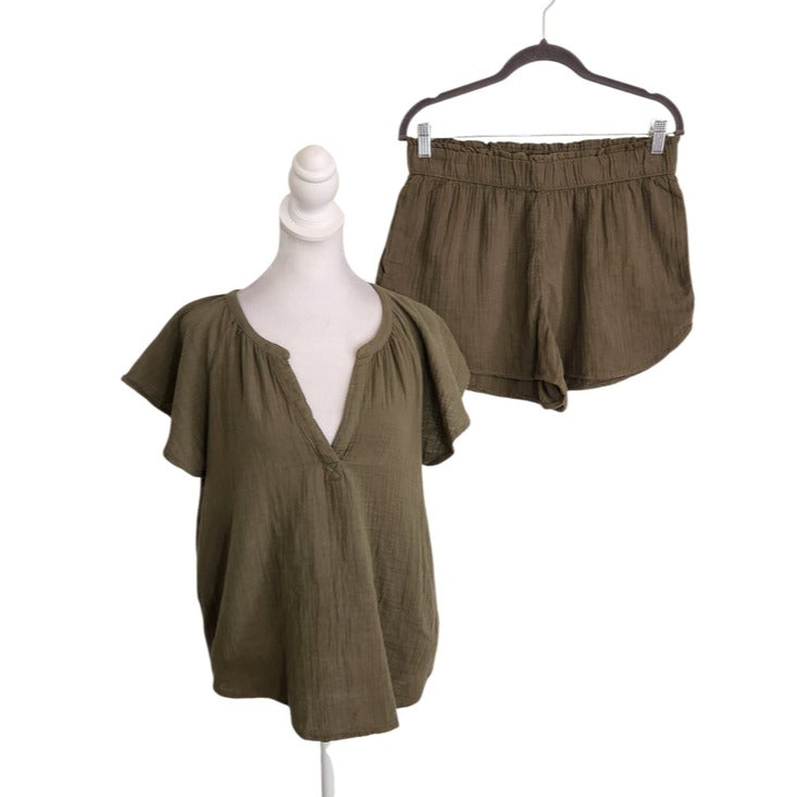 Universal Thread Army Green Cotton Gauze Shirt and Shorts Set Size Medium NWT