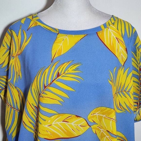Joy Joy Blue and Yellow Tropical Print Dolman Sleeve Blouse Size Medium