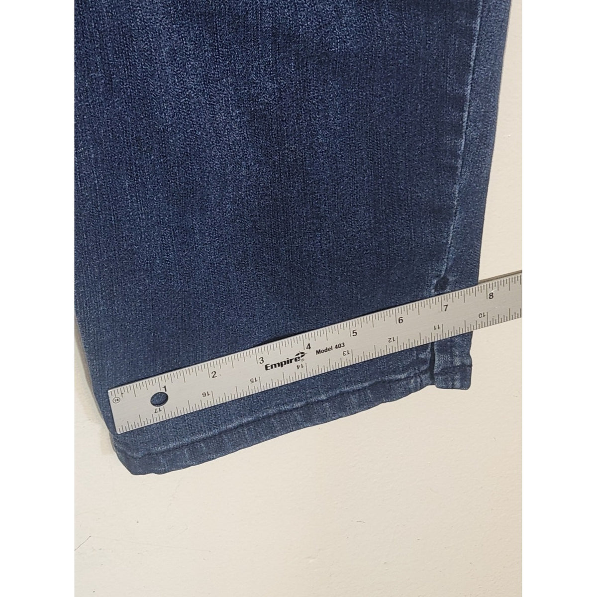 Gloria Vanderbilt Dark Wash Capri Jeans Size 12