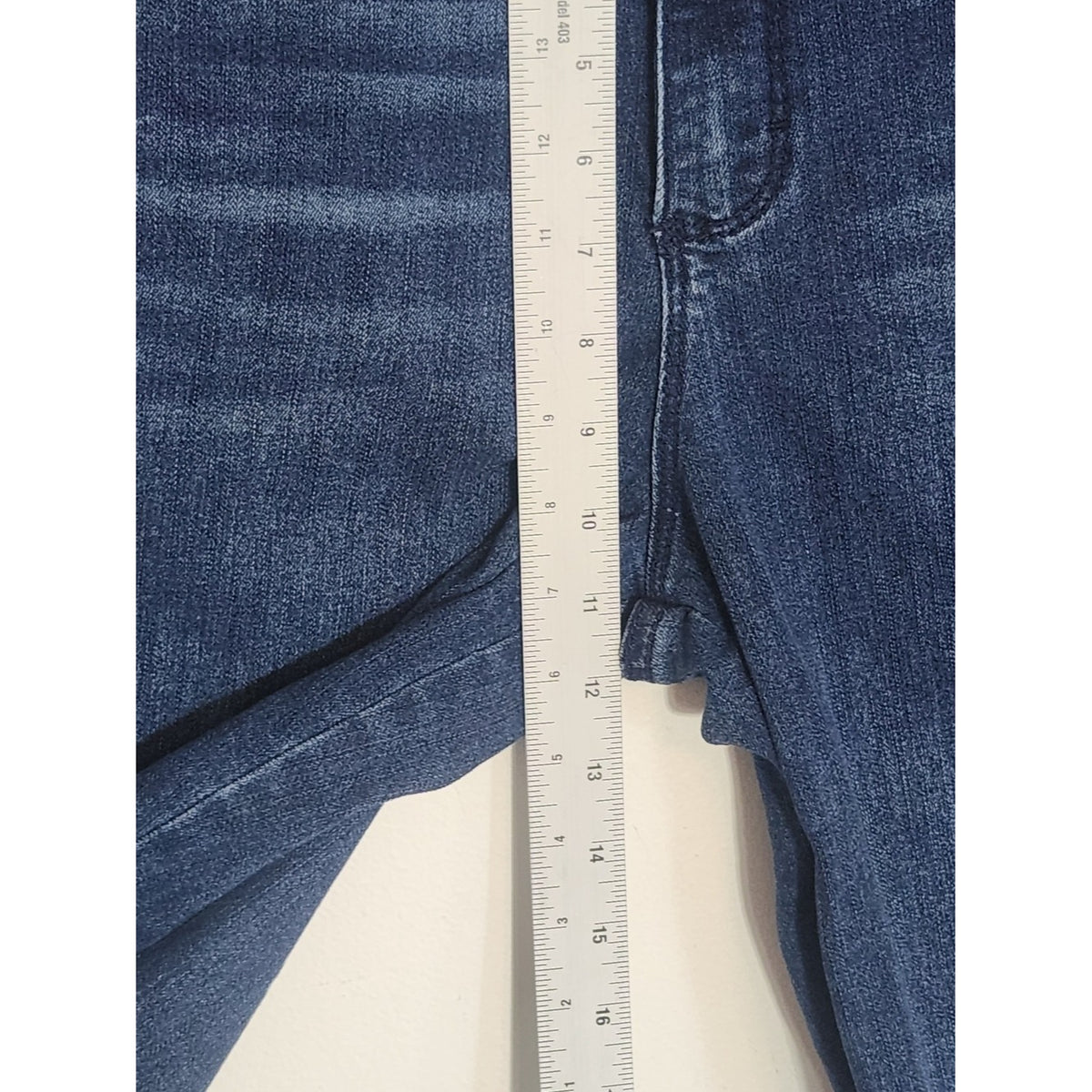 Gloria Vanderbilt Dark Wash Capri Jeans Size 12