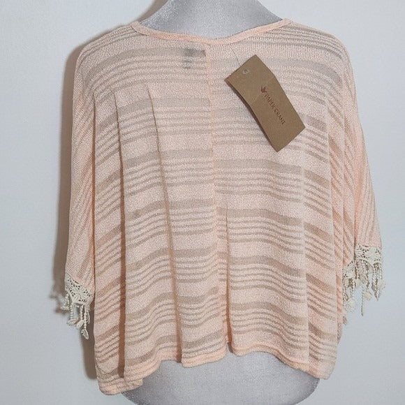 Paper Crane Peach V-Neck Knit Crop Top with Crochet Lace Detail NWT Size Large
