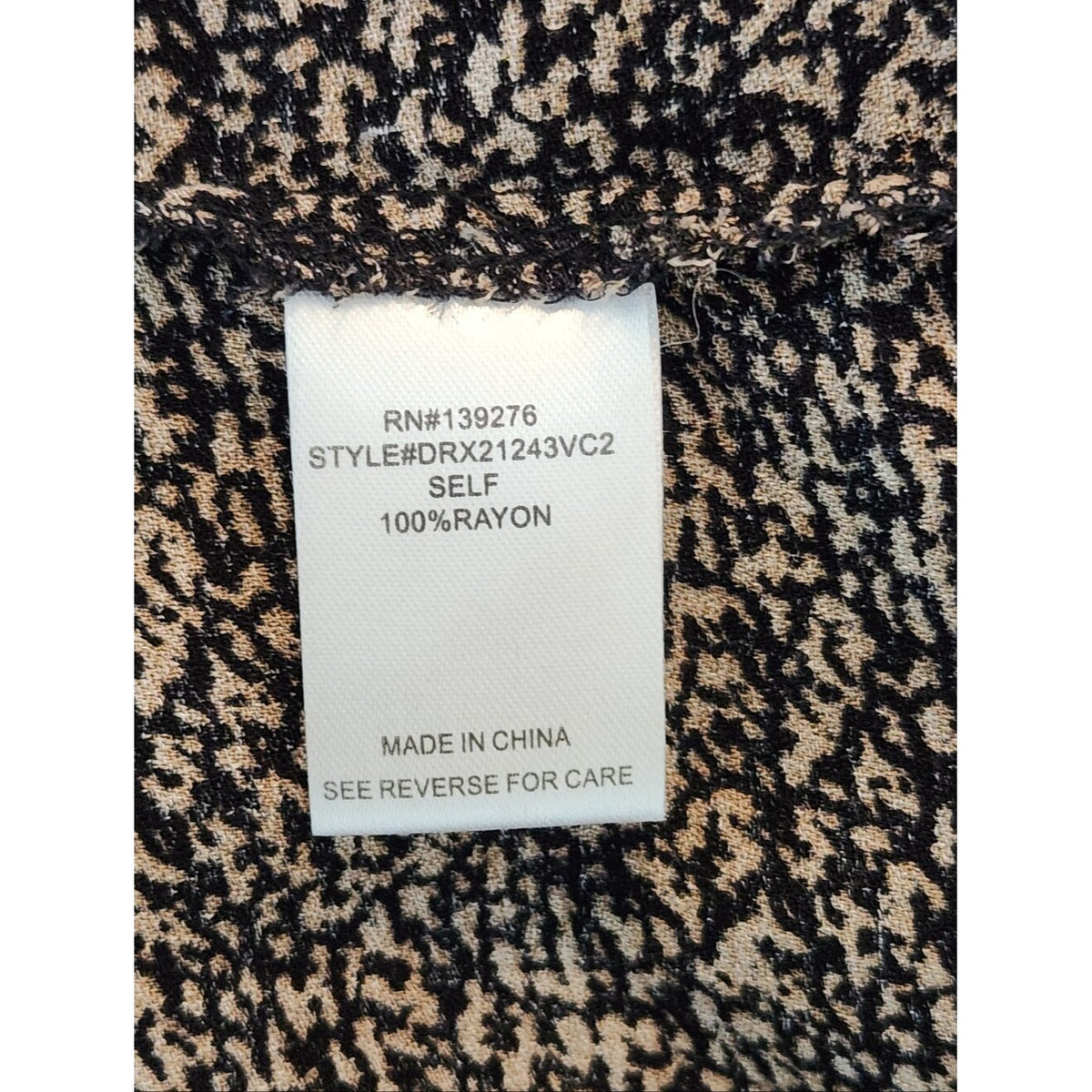 DR2 Black and Tan Print Button-Up V-Neck Blouse Size 3X