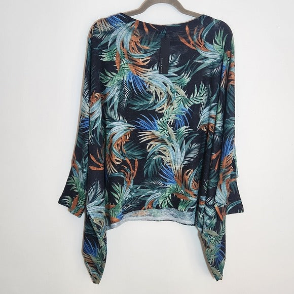 Nally & Millie Black Tropical Floral Poncho Style Top One Size NWT