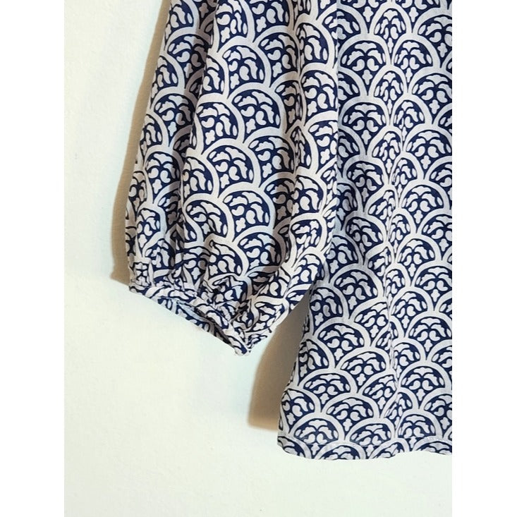 Talbots Blue and White Print Pintuck Cotton Blouse Size Small