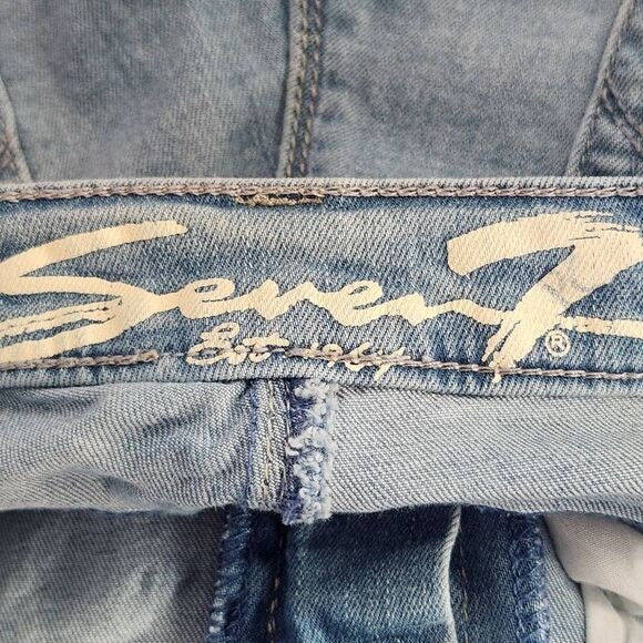 Seven7 Distressed Skinny Cropped Jeans Size 6