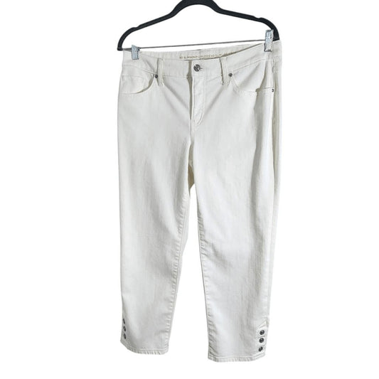 Chico's Slimming Cropped White Jeans Size 6P Chico's Girlfriend Slim Leg Crop