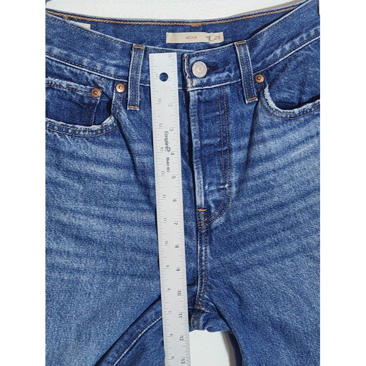 Levi's Women's Wedgie Ankle Jeans Size 28