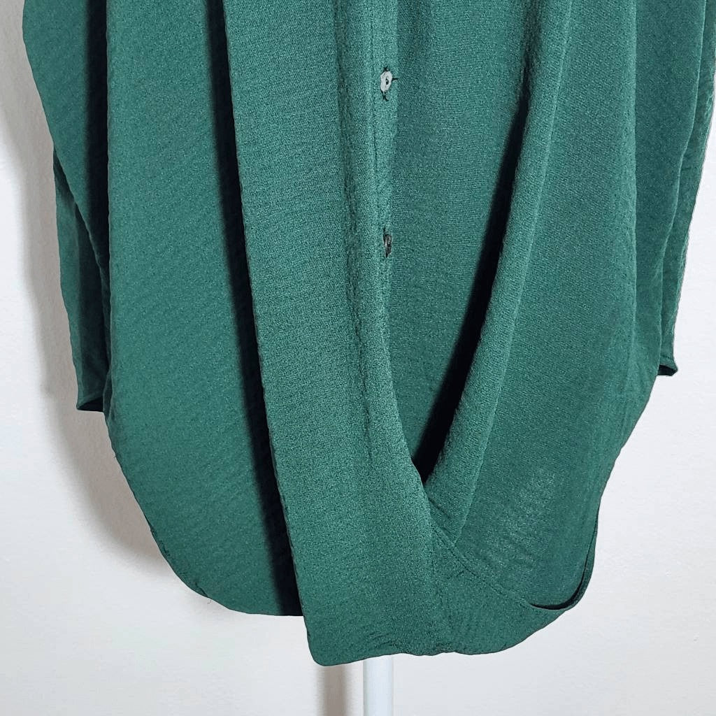 She + Sky Green High Low Draped Blouse Size Large Emerald Green Button-Up Top