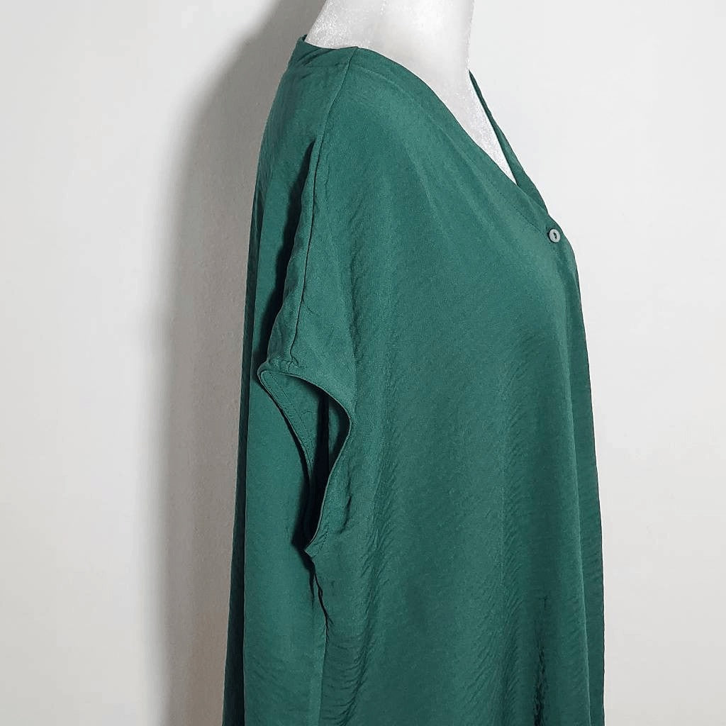 She + Sky Green High Low Draped Blouse Size Large Emerald Green Button-Up Top