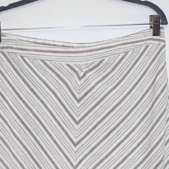 For Cynthia Taupe and Cream Linen Chevron Stripe Skirt NWOT Size Large