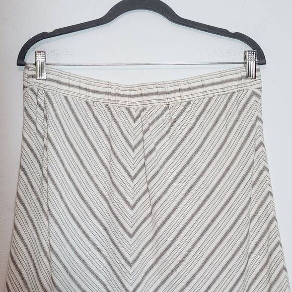 For Cynthia Taupe and Cream Linen Chevron Stripe Skirt NWOT Size Large