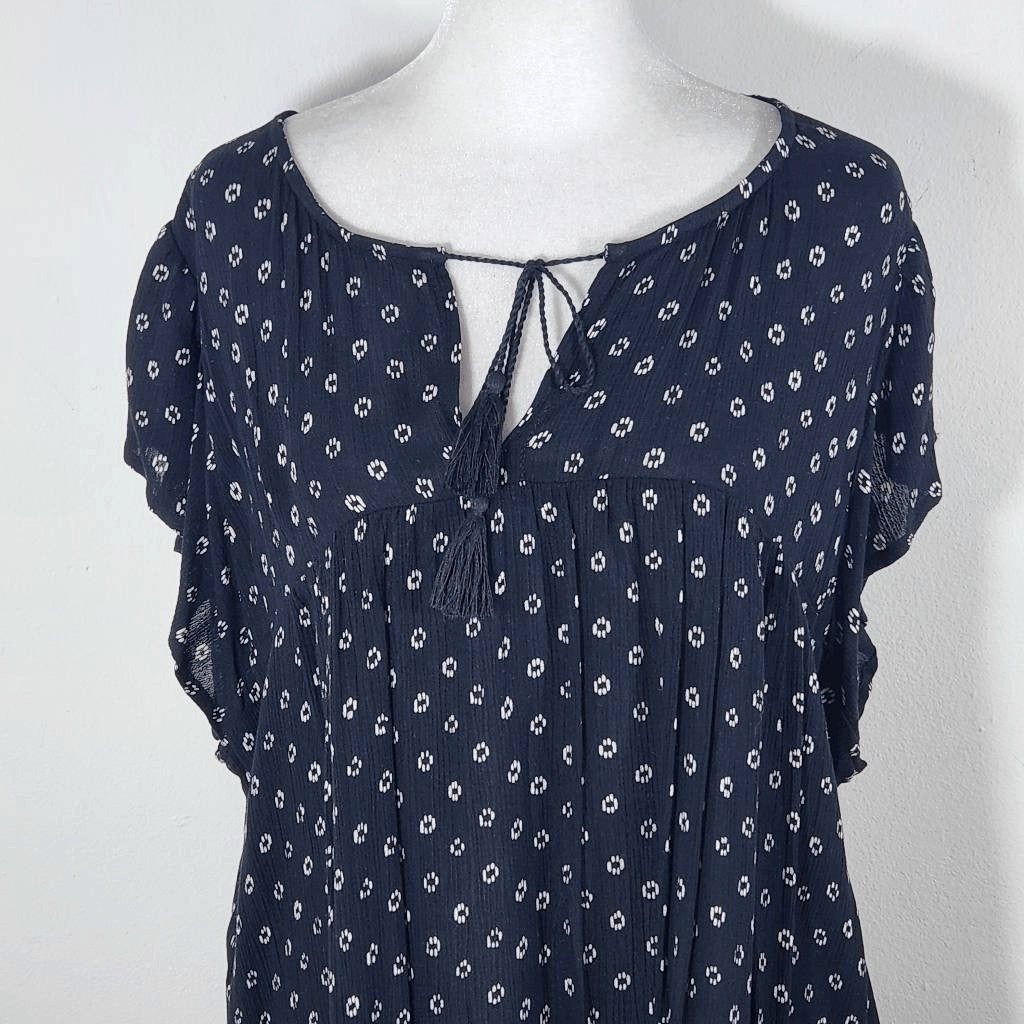 Old Navy Black Blouse with Flutter Sleeves Size XL Black and White Peasant Top