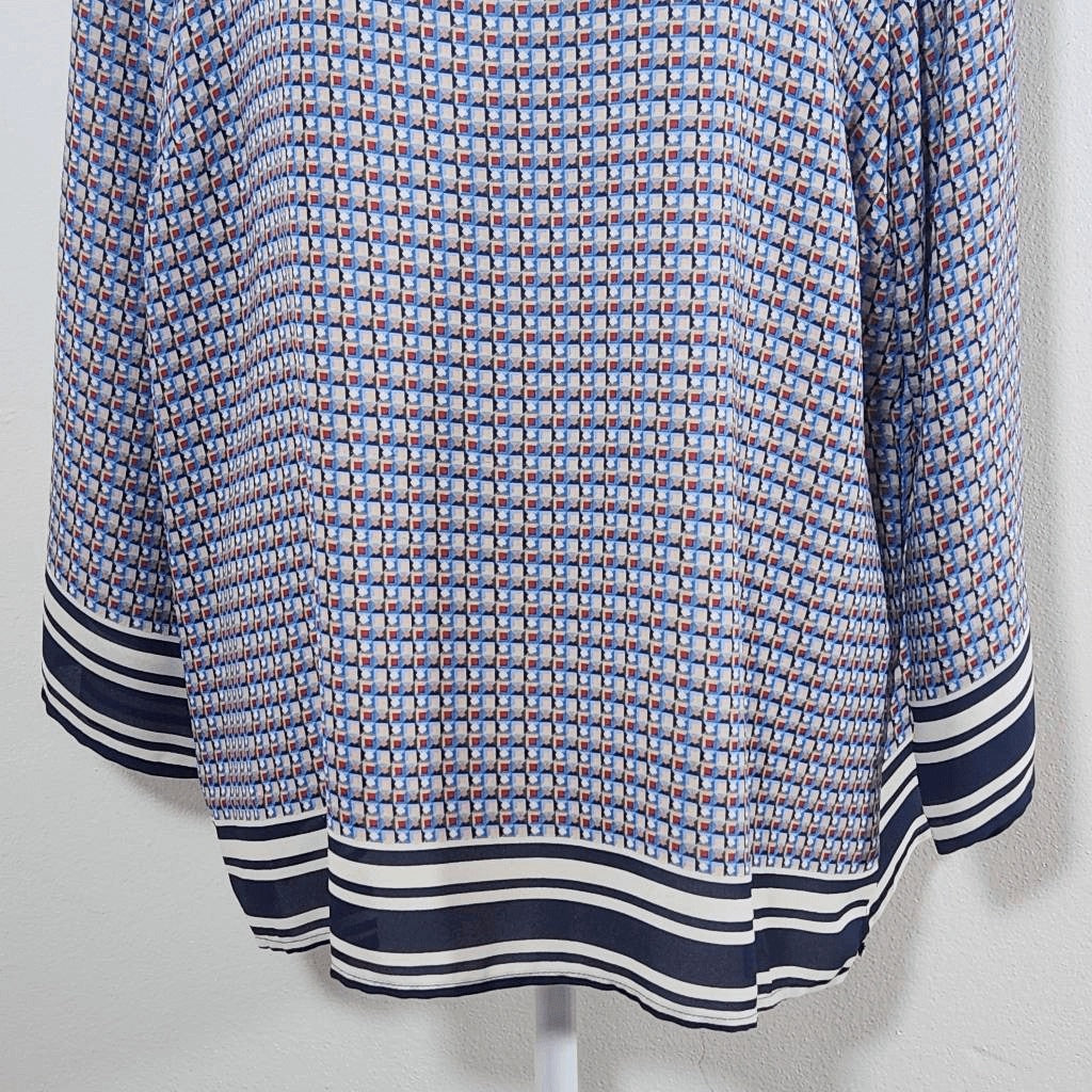 Violet & Claire Red and Blue Geometric Print with 3/4 Sleeves Size XL