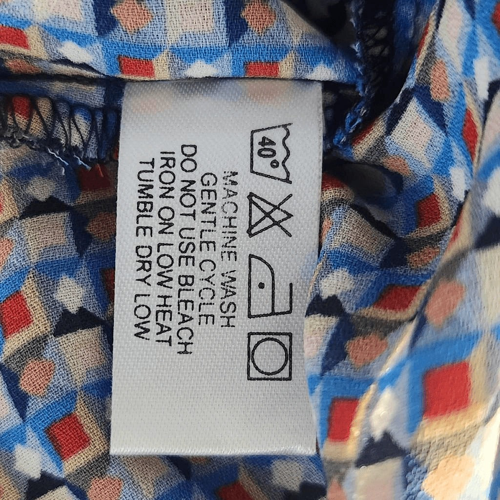 Violet & Claire Red and Blue Geometric Print with 3/4 Sleeves Size XL