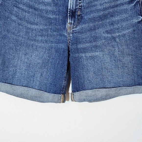 Old Navy Cuffed Jean Shorts Size 8 OG Straight High-Rise Denim Shorts